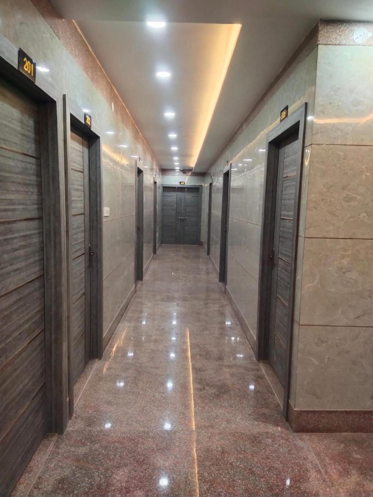 Hotel Utsav Palace Канпур Экстерьер фото